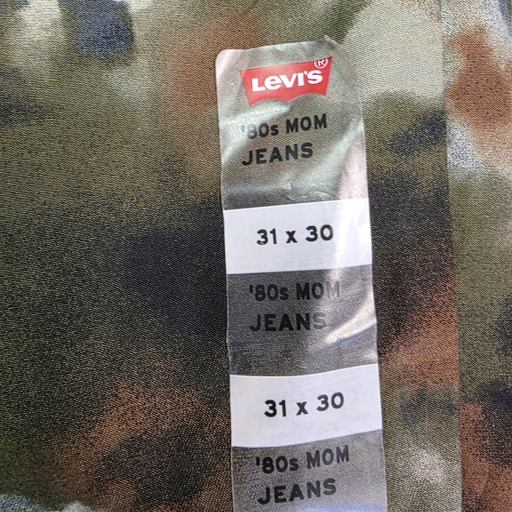 Levi's Camo 80s Mom‎ Jean Watercolor Print Pants Women's Size 31X30 - Picture 5 of 8